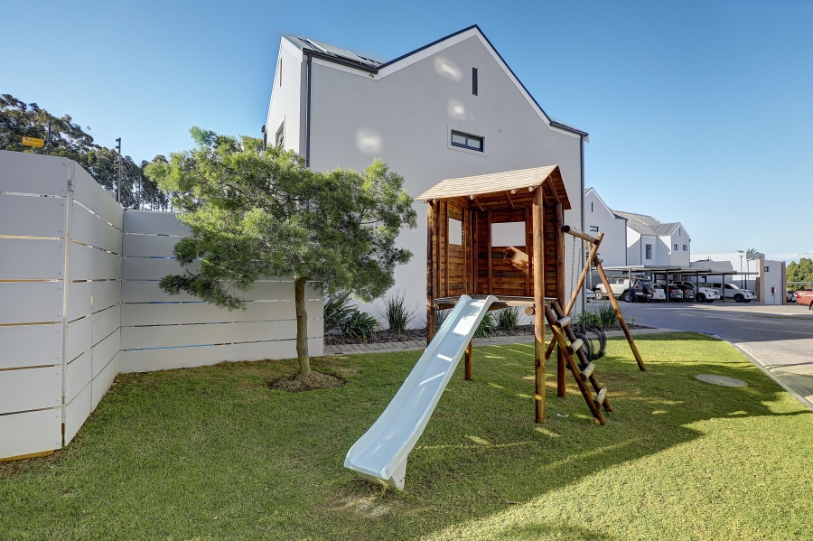 3 Bedroom Property for Sale in Vierlanden Western Cape